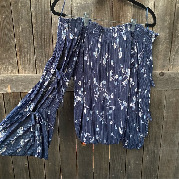 Lauren Conrad Blouse - Picture 2 of 7